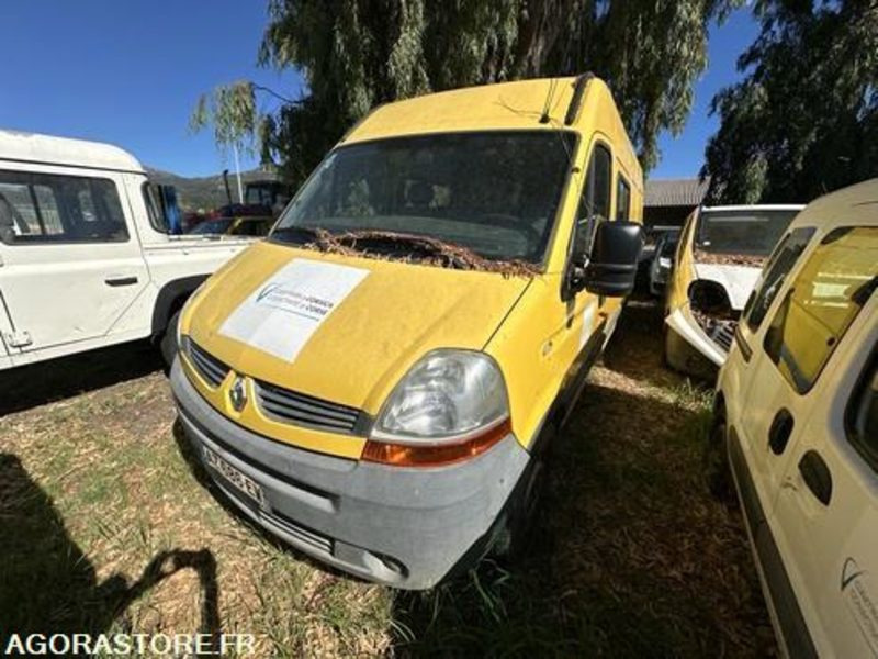 RENAULT MASTER - 2010 - 127475KM - AZ686EW - Gesloten bestelwagen: afbeelding 2 RENAULT MASTER - 2010 - 127475KM - AZ686EW - Gesloten bestelwagen: afbeelding 2