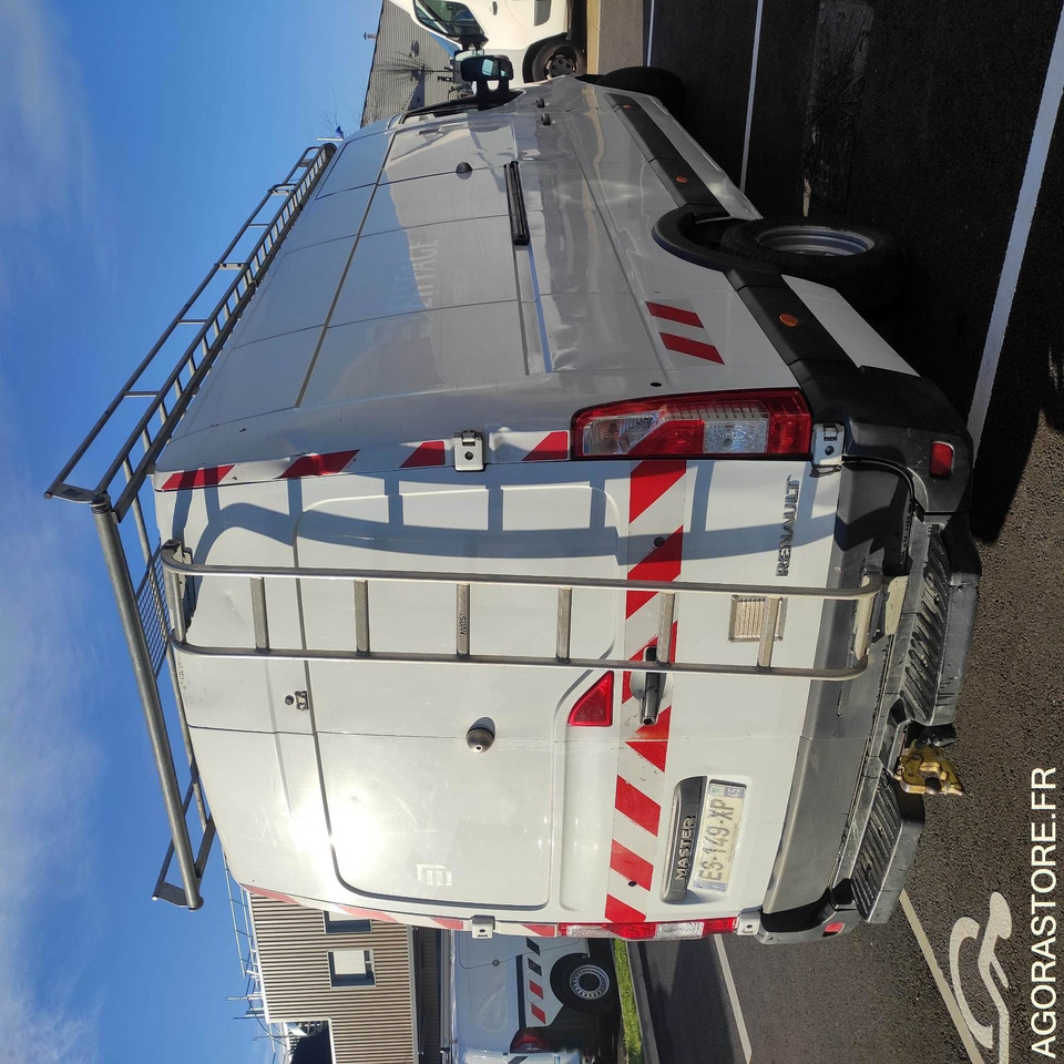 RENAULT - MASTER - 2017 / 219724 KMS (ES-149-XP) - Gesloten bestelwagen: afbeelding 5 RENAULT - MASTER - 2017 / 219724 KMS (ES-149-XP) - Gesloten bestelwagen: afbeelding 5