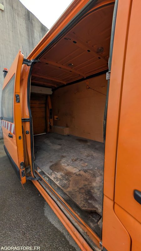 RENAULT MASTER BA-650-XB - 2010 - Gesloten bestelwagen: afbeelding 4 RENAULT MASTER BA-650-XB - 2010 - Gesloten bestelwagen: afbeelding 4