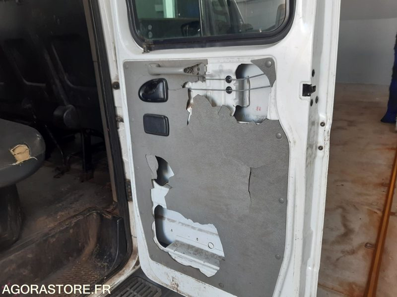 RENAULT MASTER BENNE DANS L'ETAT - Kipper bestelwagen: afbeelding 5 RENAULT MASTER BENNE DANS L'ETAT - Kipper bestelwagen: afbeelding 5