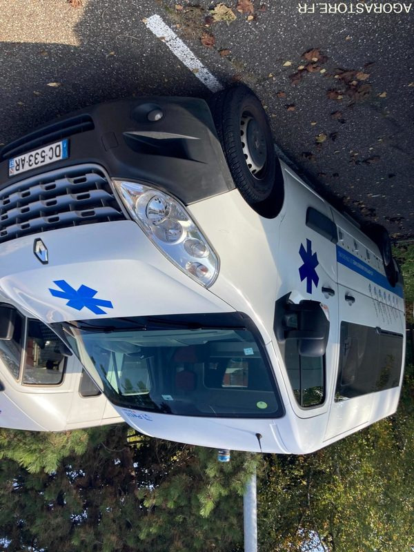 RENAULT MASTER VASP type ambulance - Ambulance: afbeelding 2 RENAULT MASTER VASP type ambulance - Ambulance: afbeelding 2