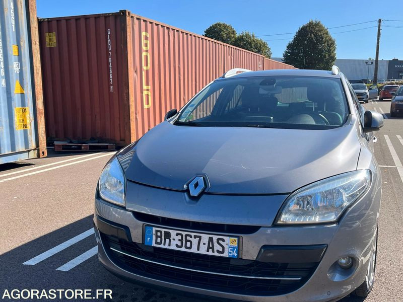 RENAULT MEGANE ESTATE XV DE FRANCE DCI 110 - Personenwagen: afbeelding 4 RENAULT MEGANE ESTATE XV DE FRANCE DCI 110 - Personenwagen: afbeelding 4