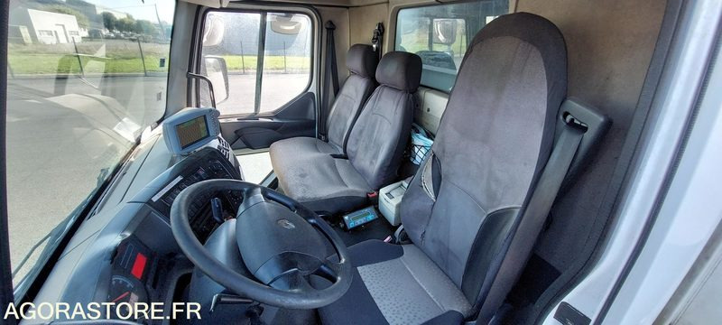 RENAULT MIDLUM - 2010 - Vuilniswagen: afbeelding 5 RENAULT MIDLUM - 2010 - Vuilniswagen: afbeelding 5