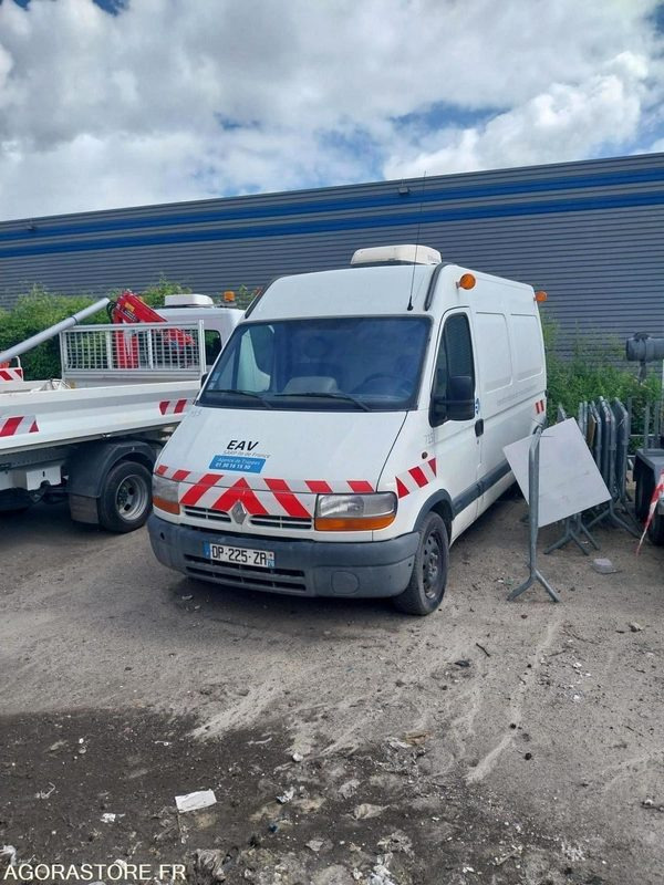 RENAULT Master ITV Hydrovideo 2003 220000Km Roulant Sans Groupe électrogène - Gesloten bestelwagen: afbeelding 1 RENAULT Master ITV Hydrovideo 2003 220000Km Roulant Sans Groupe électrogène - Gesloten bestelwagen: afbeelding 1