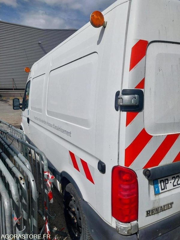 RENAULT Master ITV Hydrovideo 2003 220000Km Roulant Sans Groupe électrogène - Gesloten bestelwagen: afbeelding 5 RENAULT Master ITV Hydrovideo 2003 220000Km Roulant Sans Groupe électrogène - Gesloten bestelwagen: afbeelding 5