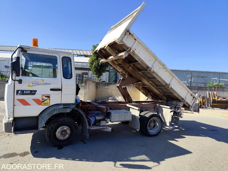 RENAULT S120 CAMION BENNE 1994 144 599 KMS BON ETAT - Kipper bestelwagen: afbeelding 1 RENAULT S120 CAMION BENNE 1994 144 599 KMS BON ETAT - Kipper bestelwagen: afbeelding 1