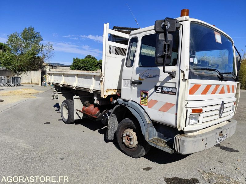 RENAULT S120 CAMION BENNE 1994 144 599 KMS BON ETAT - Kipper bestelwagen: afbeelding 2 RENAULT S120 CAMION BENNE 1994 144 599 KMS BON ETAT - Kipper bestelwagen: afbeelding 2