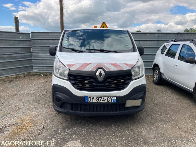 RENAULT TRAFIC - 2015 / 227603 KM (DY-974-GY) (MVU228) - Gesloten bestelwagen: afbeelding 2 RENAULT TRAFIC - 2015 / 227603 KM (DY-974-GY) (MVU228) - Gesloten bestelwagen: afbeelding 2
