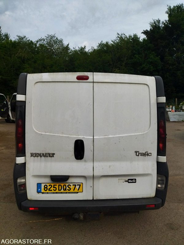 RENAULT TRAFIC DE 2005 71234 KM - Gesloten bestelwagen: afbeelding 3 RENAULT TRAFIC DE 2005 71234 KM - Gesloten bestelwagen: afbeelding 3