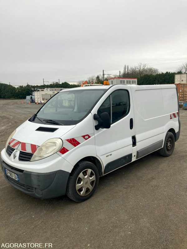 RENAULT TRAFIC diesel - Année 2013 - 376.300km - Gesloten bestelwagen: afbeelding 3 RENAULT TRAFIC diesel - Année 2013 - 376.300km - Gesloten bestelwagen: afbeelding 3