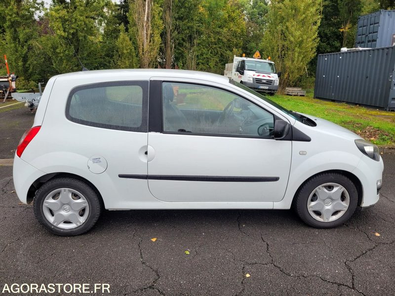 RENAULT TWINGO - DB-290-VQ - VIN VF1CNJ10550142907 - Personenwagen: afbeelding 4 RENAULT TWINGO - DB-290-VQ - VIN VF1CNJ10550142907 - Personenwagen: afbeelding 4