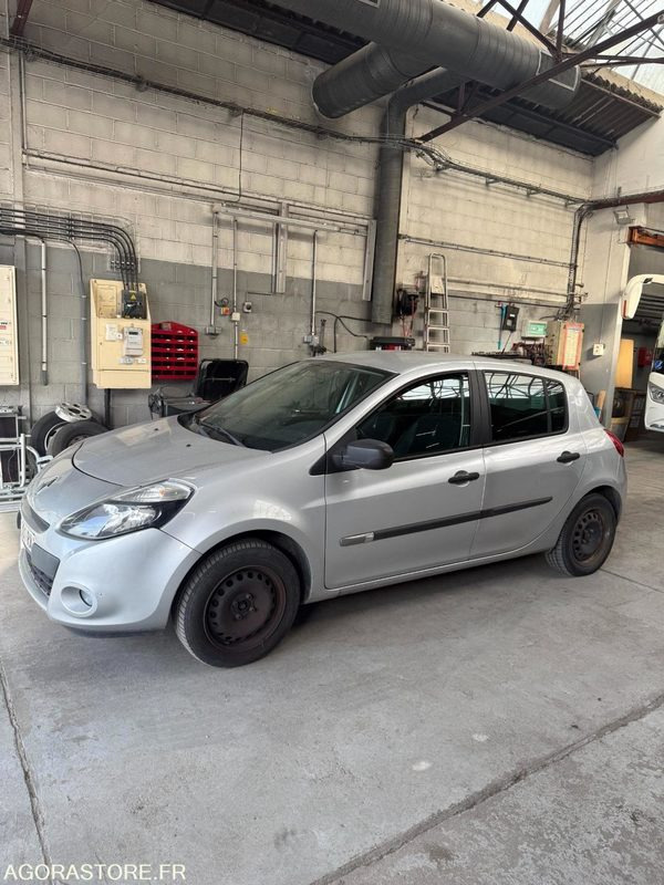 Renault Clio 3 139178 kms 2012 - Personenwagen: afbeelding 2 Renault Clio 3 139178 kms 2012 - Personenwagen: afbeelding 2