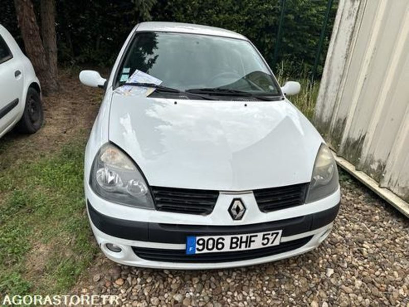 Renault Clio - 906BHF57 - Personenwagen: afbeelding 2 Renault Clio - 906BHF57 - Personenwagen: afbeelding 2