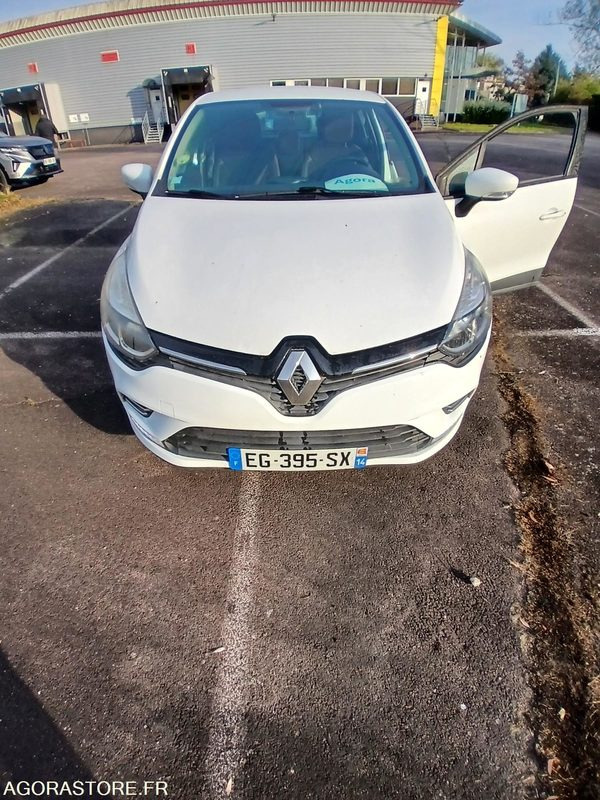 Renault Clio IV – Diesel – 2016-214 290 km - Personenwagen: afbeelding 1 Renault Clio IV – Diesel – 2016-214 290 km - Personenwagen: afbeelding 1