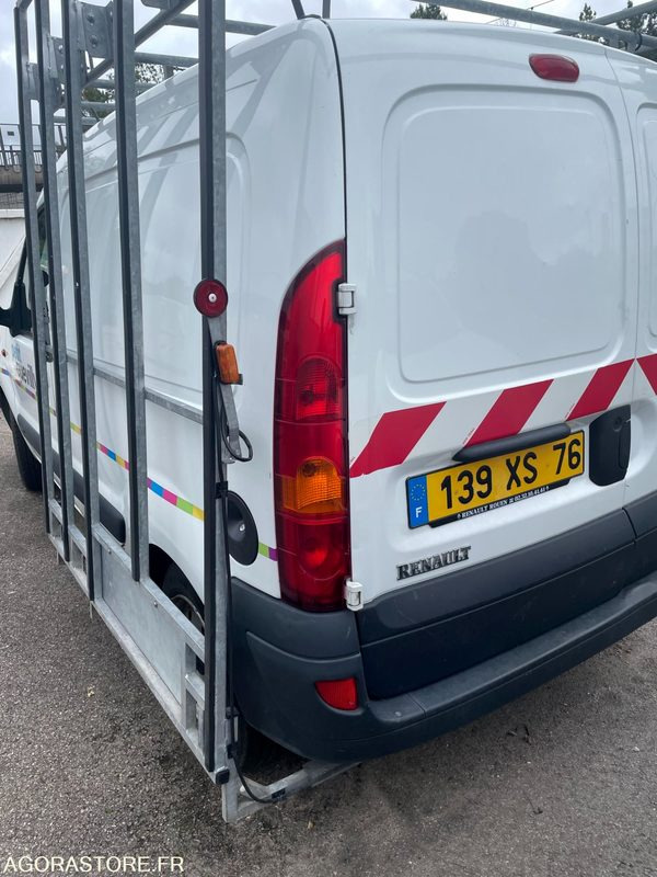 Renault Kangoo 2005 83211 kms - Kleine bestelwagen: afbeelding 3 Renault Kangoo 2005 83211 kms - Kleine bestelwagen: afbeelding 3
