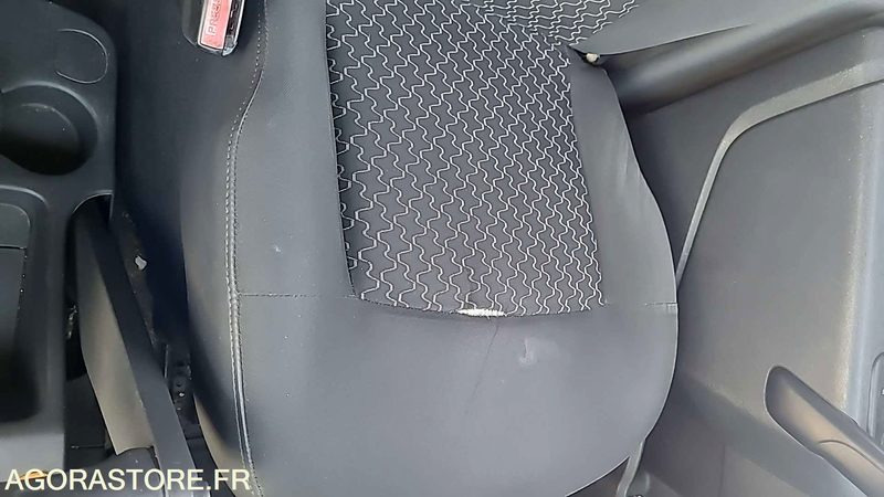 Renault Kangoo - 2011 - 135179kms - BN673ZL - Kleine bestelwagen: afbeelding 4 Renault Kangoo - 2011 - 135179kms - BN673ZL - Kleine bestelwagen: afbeelding 4