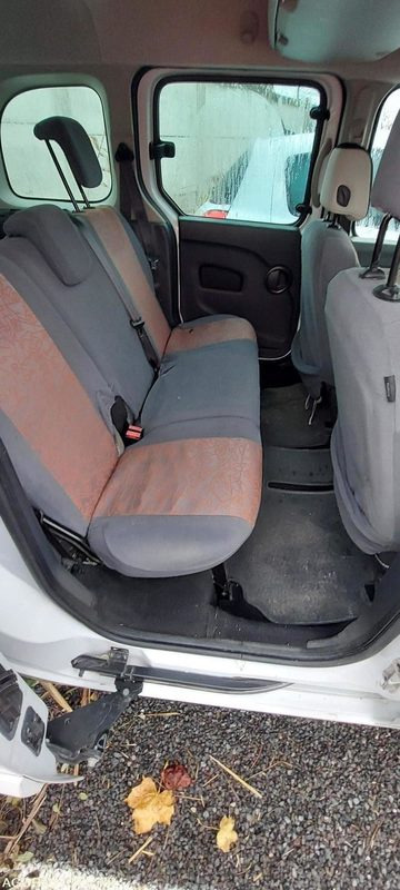 Renault Kangoo - 2013 - 284004kms - Personenwagen: afbeelding 4 Renault Kangoo - 2013 - 284004kms - Personenwagen: afbeelding 4