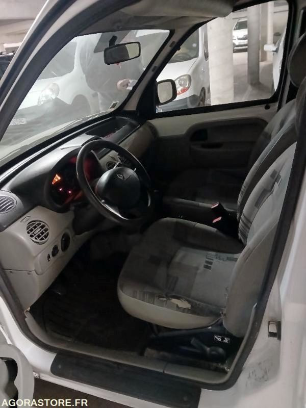Renault Kangoo 5 places - Personenwagen: afbeelding 3 Renault Kangoo 5 places - Personenwagen: afbeelding 3
