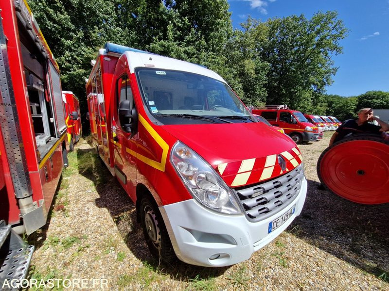 Renault Master - 2011 - 270594 - CE149HL - Ambulance: afbeelding 2 Renault Master - 2011 - 270594 - CE149HL - Ambulance: afbeelding 2