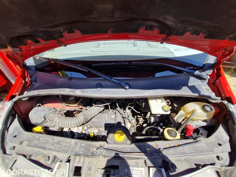 Renault Master - 2011 - 270594 - CE149HL - Ambulance: afbeelding 3 Renault Master - 2011 - 270594 - CE149HL - Ambulance: afbeelding 3