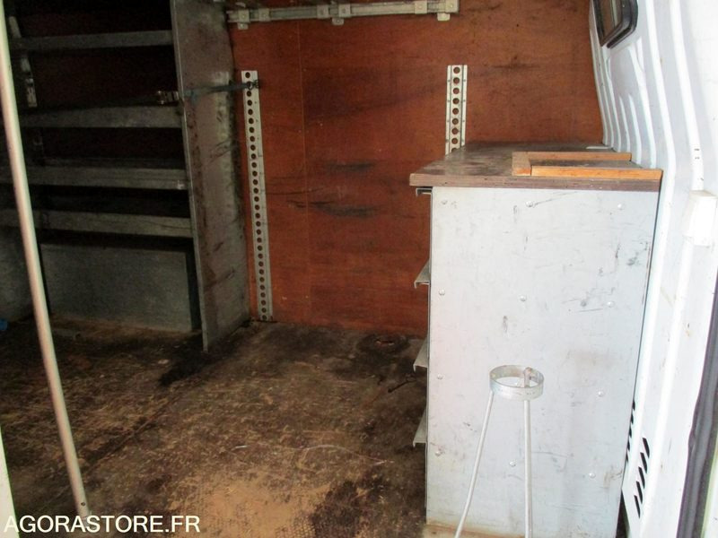 Renault Master - 2012 - 274461 kms - Gesloten bestelwagen: afbeelding 3 Renault Master - 2012 - 274461 kms - Gesloten bestelwagen: afbeelding 3