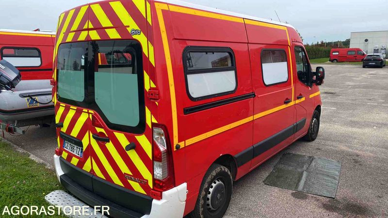 Renault Master III dci 125 - 23/10/2013 - Ambulance: afbeelding 3 Renault Master III dci 125 - 23/10/2013 - Ambulance: afbeelding 3