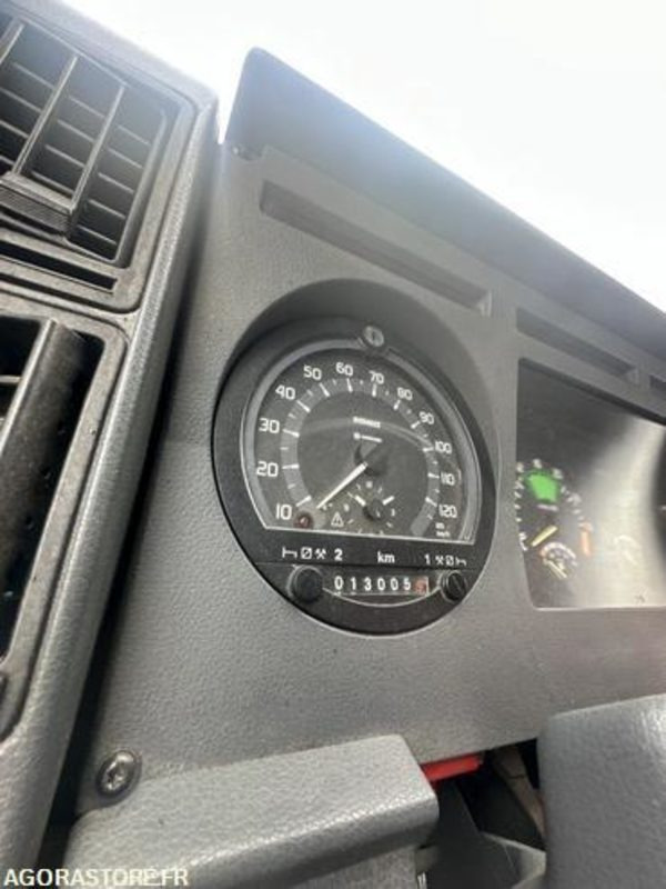 Renault S180 Midler - EA416DX - Brandweerwagen: afbeelding 5 Renault S180 Midler - EA416DX - Brandweerwagen: afbeelding 5