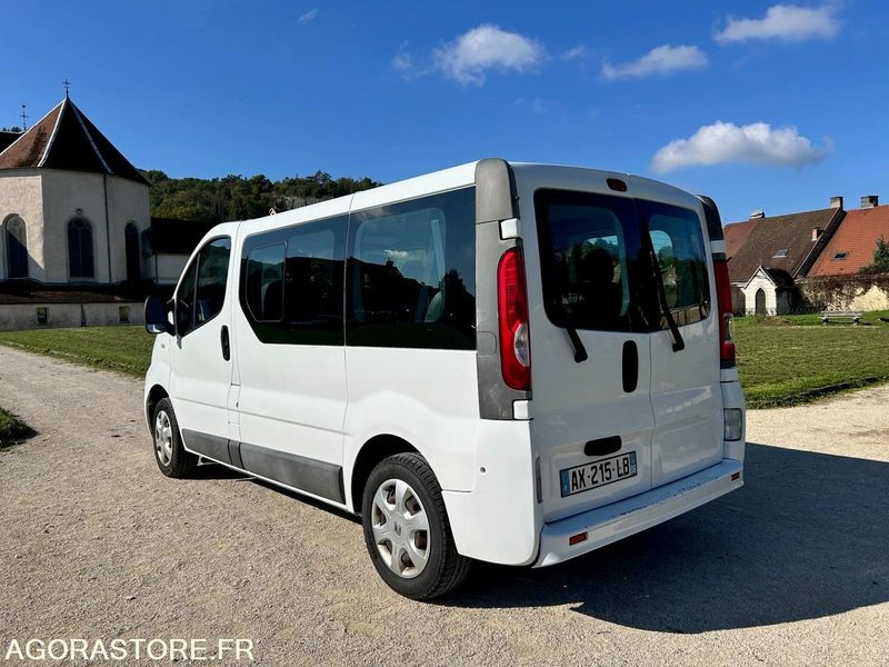 Renault Trafic 2 - 2010 - 141000 kms - Minibus, Personenvervoer: afbeelding 4 Renault Trafic 2 - 2010 - 141000 kms - Minibus, Personenvervoer: afbeelding 4