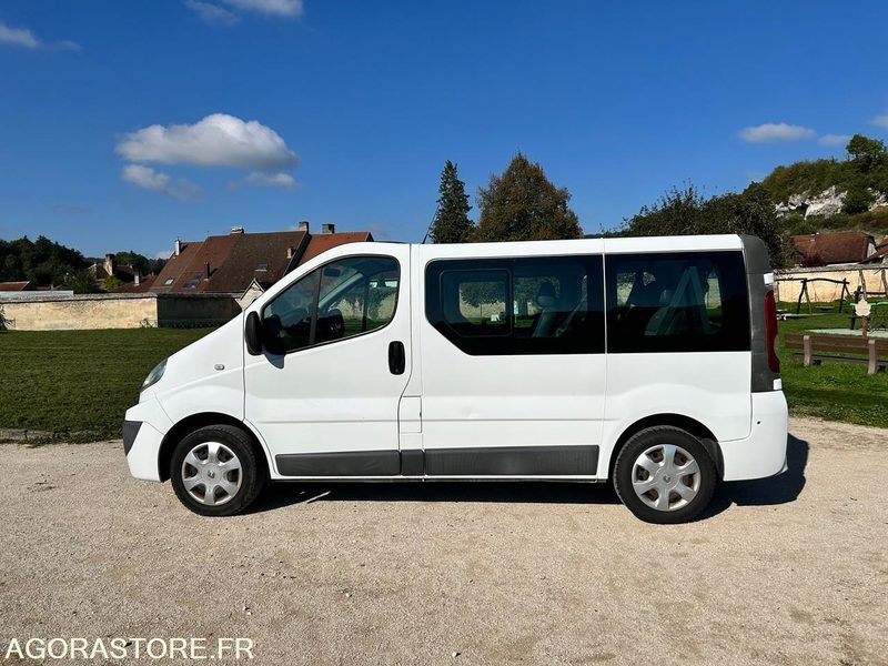 Renault Trafic 2 - 2010 - 141000 kms - Minibus, Personenvervoer: afbeelding 3 Renault Trafic 2 - 2010 - 141000 kms - Minibus, Personenvervoer: afbeelding 3