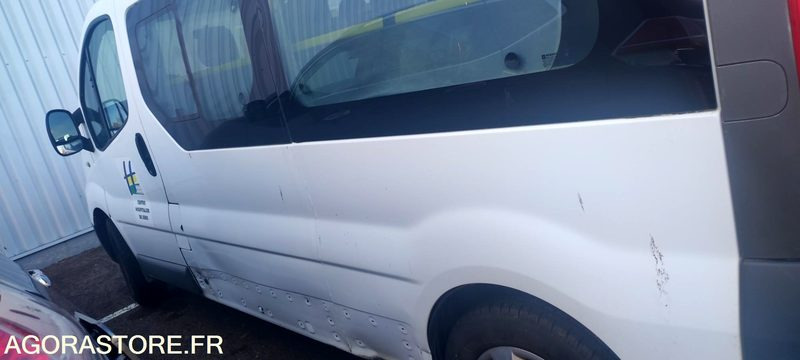 Renault Trafic 2 combi phrase . 2.0 dci 16v minibus long 90 cv - Minibus, Personenvervoer: afbeelding 2 Renault Trafic 2 combi phrase . 2.0 dci 16v minibus long 90 cv - Minibus, Personenvervoer: afbeelding 2