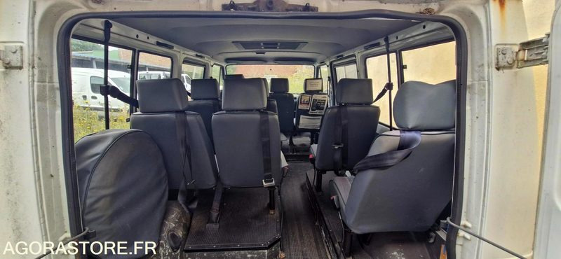 Renault Trafic 9 places 1997 33855 km - Minibus, Personenvervoer: afbeelding 4 Renault Trafic 9 places 1997 33855 km - Minibus, Personenvervoer: afbeelding 4