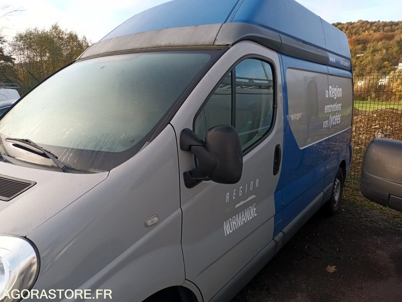 Renault Trafic – Diesel – 2010-101 000 km - Gesloten bestelwagen: afbeelding 2 Renault Trafic – Diesel – 2010-101 000 km - Gesloten bestelwagen: afbeelding 2
