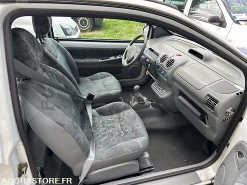 Renault Twingo - 731BHH57 - Personenwagen: afbeelding 3 Renault Twingo - 731BHH57 - Personenwagen: afbeelding 3