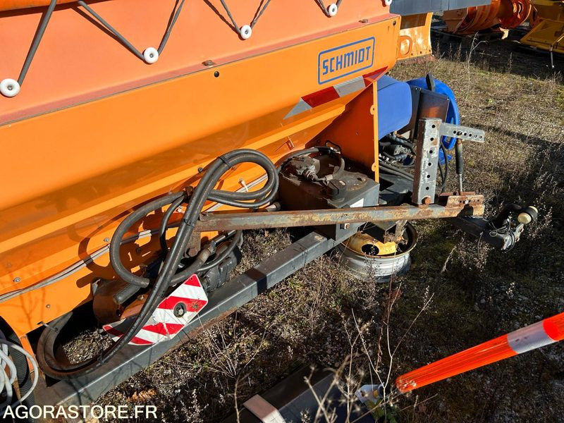 SALEUSE - SCHMIDT - STRATOS B06L-15 BCB-350 - 0,6 m3 - 2008 - Zout/ Zandstrooier: afbeelding 5 SALEUSE - SCHMIDT - STRATOS B06L-15 BCB-350 - 0,6 m3 - 2008 - Zout/ Zandstrooier: afbeelding 5