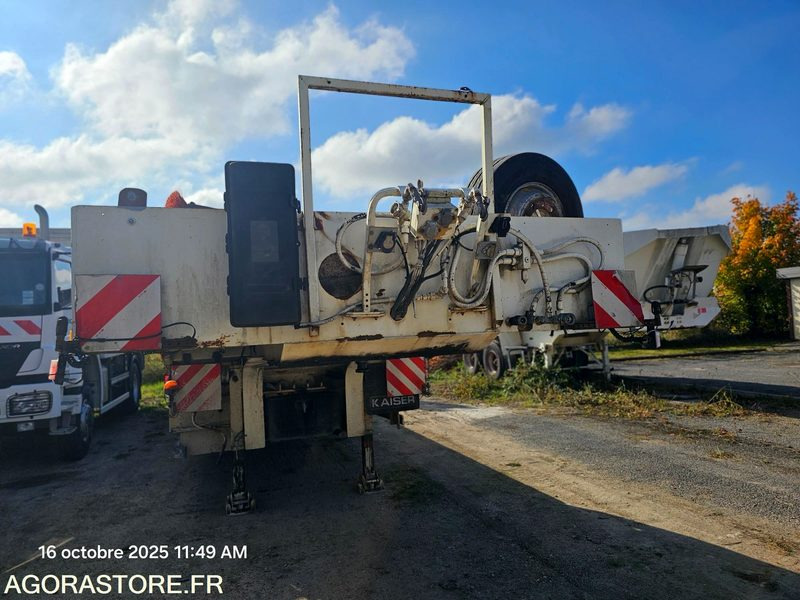 SEMI-REMORQUE PORTE ENGIN KAISER - 2001 - 128CLW77 (MPE057) - Dieplader aanhangwagen: afbeelding 4 SEMI-REMORQUE PORTE ENGIN KAISER - 2001 - 128CLW77 (MPE057) - Dieplader aanhangwagen: afbeelding 4