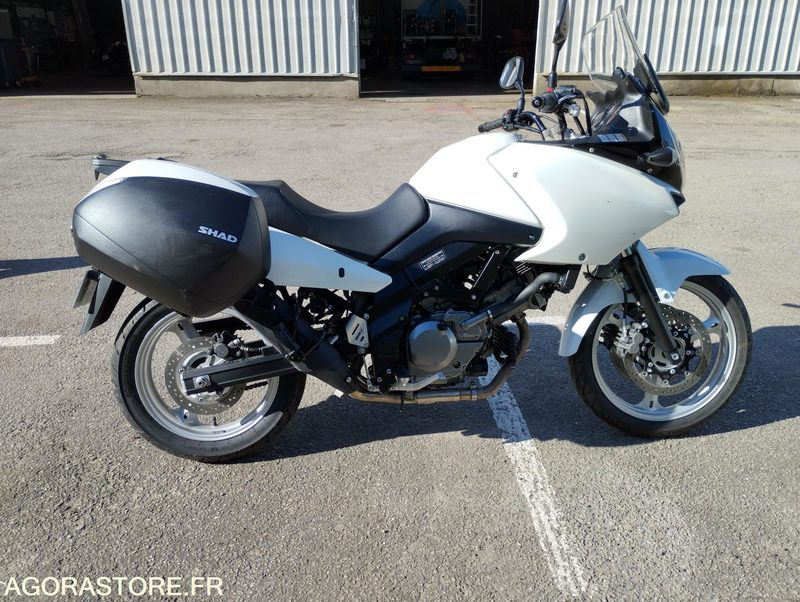 SUZUKI DL650 VSTROM 16500kms - 2009 - Motorfiets: afbeelding 1 SUZUKI DL650 VSTROM 16500kms - 2009 - Motorfiets: afbeelding 1