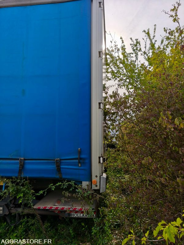 Semi-remorque Bâchée Fruehauf - 2011 (3689) - Schuifzeiloplegger: afbeelding 4 Semi-remorque Bâchée Fruehauf - 2011 (3689) - Schuifzeiloplegger: afbeelding 4