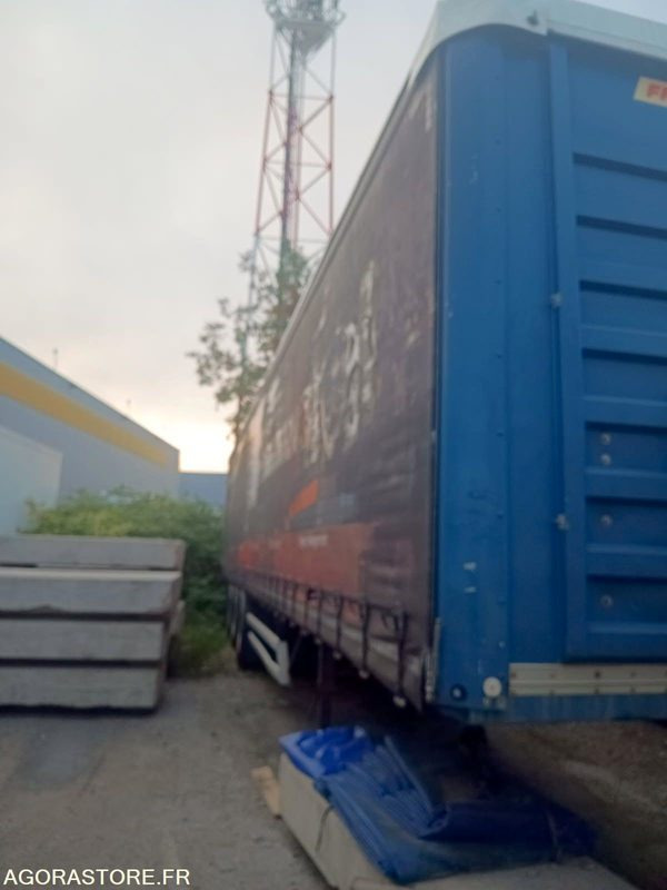 Semi-remorque Bâchée Fruehauf - 20147 (3997) - Schuifzeiloplegger: afbeelding 2 Semi-remorque Bâchée Fruehauf - 20147 (3997) - Schuifzeiloplegger: afbeelding 2