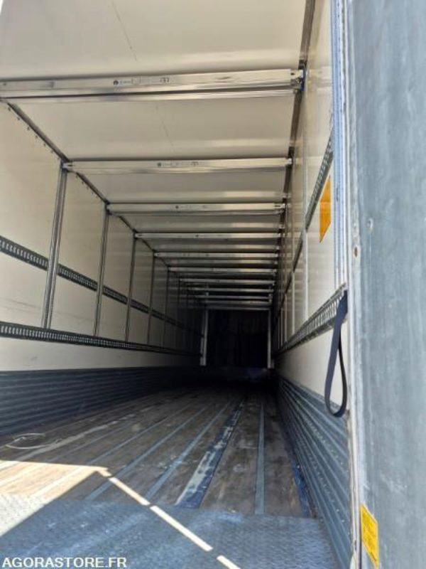 Semi-remorque Fourgon Fruehauf - 2017 (30658) - Gesloten oplegger: afbeelding 3 Semi-remorque Fourgon Fruehauf - 2017 (30658) - Gesloten oplegger: afbeelding 3