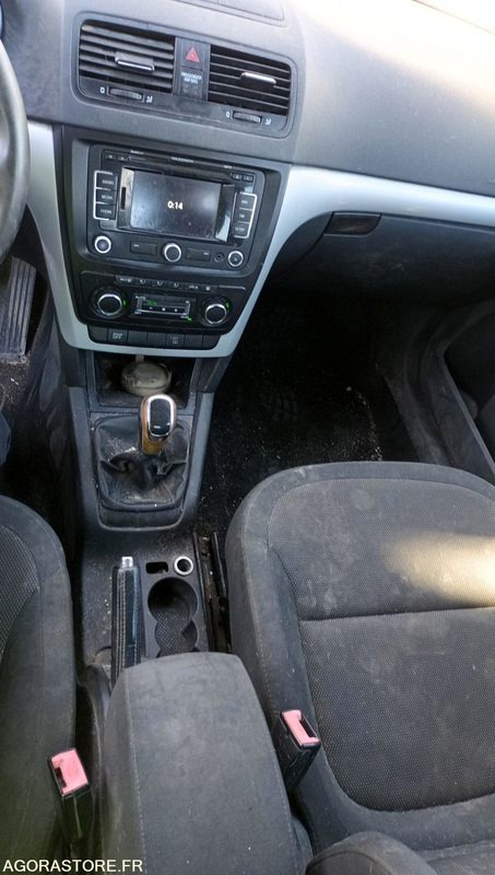 Skoda Yeti - 2012 - 277831kms - CK-397-AE - SUV: afbeelding 3 Skoda Yeti - 2012 - 277831kms - CK-397-AE - SUV: afbeelding 3