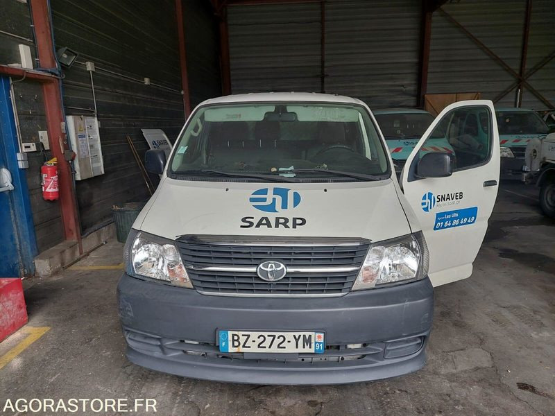 TOYOTA Hiace fourgon HP HUWER 2012 272000KM ROULANT EXPORT UNIQUEMENT - Kleine bestelwagen: afbeelding 2 TOYOTA Hiace fourgon HP HUWER 2012 272000KM ROULANT EXPORT UNIQUEMENT - Kleine bestelwagen: afbeelding 2