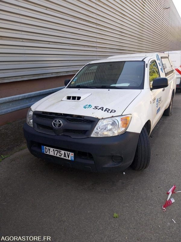 TOYOTA Hilux 4x2 Groupe HP 2007 (448000Km) VENTE EXPORT UNIQUEMENT NON ROULANT - Pick-up: afbeelding 1 TOYOTA Hilux 4x2 Groupe HP 2007 (448000Km) VENTE EXPORT UNIQUEMENT NON ROULANT - Pick-up: afbeelding 1