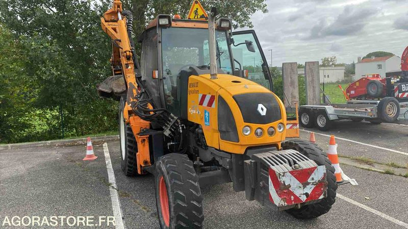 TRACTEUR RENAULT ERGOS 446 - 2009 - Tractor: afbeelding 2 TRACTEUR RENAULT ERGOS 446 - 2009 - Tractor: afbeelding 2