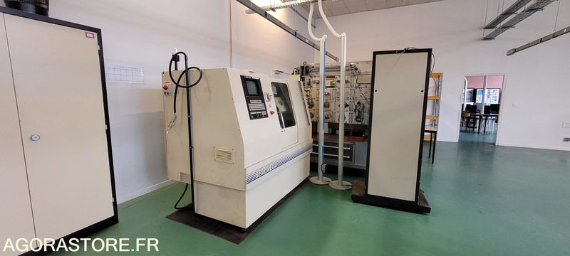 Tour à commande numérique realmeca num 720 T20 - Gereedschap/ Toebehoor: afbeelding 1 Tour à commande numérique realmeca num 720 T20 - Gereedschap/ Toebehoor: afbeelding 1