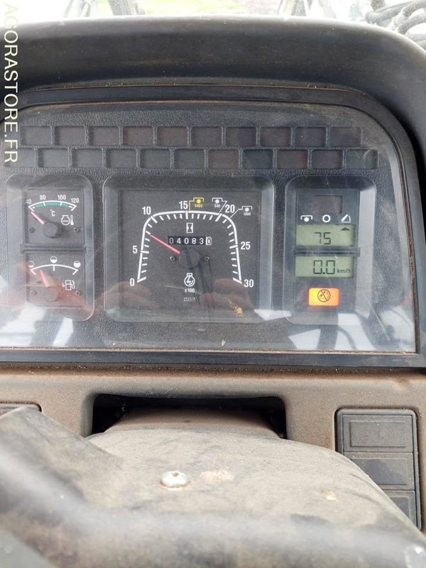 Tracteur New Holland avec chargeuse Mailleux - Tractor: afbeelding 4 Tracteur New Holland avec chargeuse Mailleux - Tractor: afbeelding 4