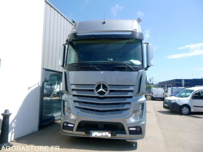 MERCEDES ACTROS 1845 GRANDE CABINE - 2012 - IMMATRICULATION SLOVENE - TB ETAT - Trekker: afbeelding 3 MERCEDES ACTROS 1845 GRANDE CABINE - 2012 - IMMATRICULATION SLOVENE - TB ETAT - Trekker: afbeelding 3