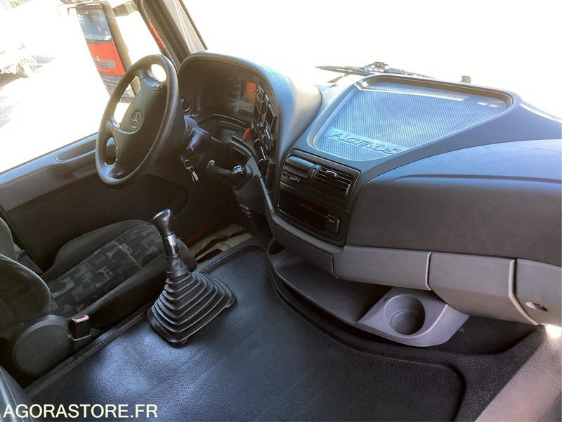 MERCEDES BENZ ACTROS - 2005 - 511806 KM - P3000898 - Trekker: afbeelding 5 MERCEDES BENZ ACTROS - 2005 - 511806 KM - P3000898 - Trekker: afbeelding 5