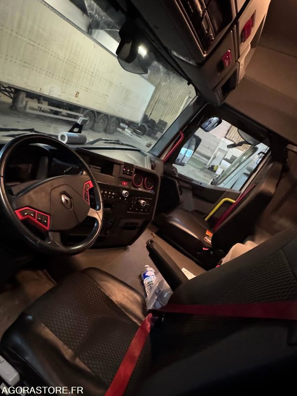 RENAULT T 480 RACING - 695 487KM - Trekker: afbeelding 2 RENAULT T 480 RACING - 695 487KM - Trekker: afbeelding 2