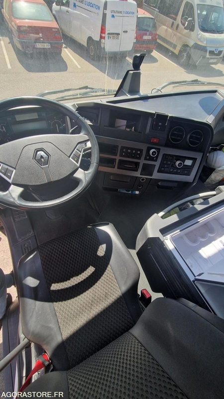 RENAULT T460 TRACTEUR ROUTIER - 2016 - 368716km - Trekker: afbeelding 5 RENAULT T460 TRACTEUR ROUTIER - 2016 - 368716km - Trekker: afbeelding 5