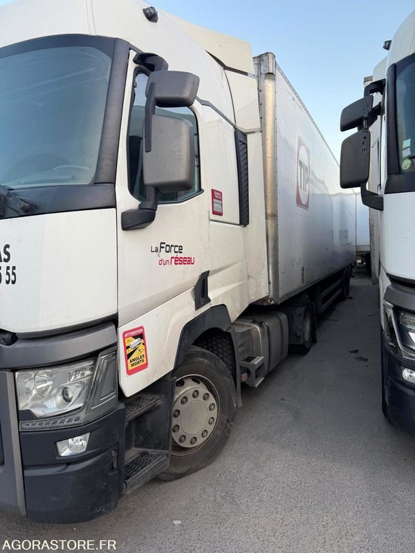Renault T480 - 608 045 KM - Trekker: afbeelding 2 Renault T480 - 608 045 KM - Trekker: afbeelding 2